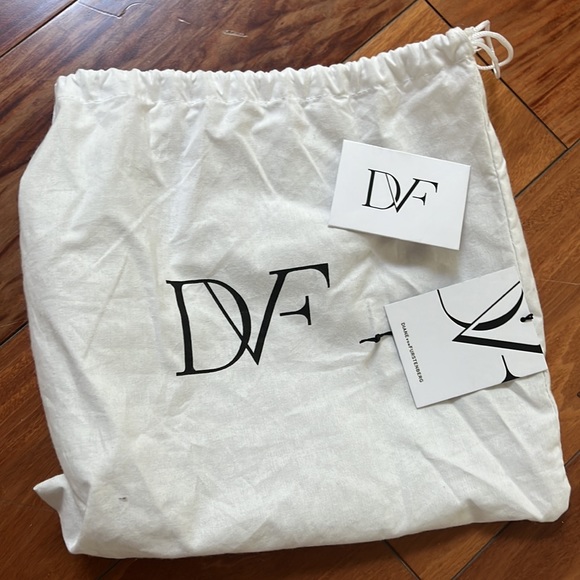 DVF Mixed Media Crossbody - Picture 5 of 5